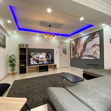 Cozy Big Sisli Apartment , Ac, Modern &For Family,Friendly In Center Estambul Exterior foto