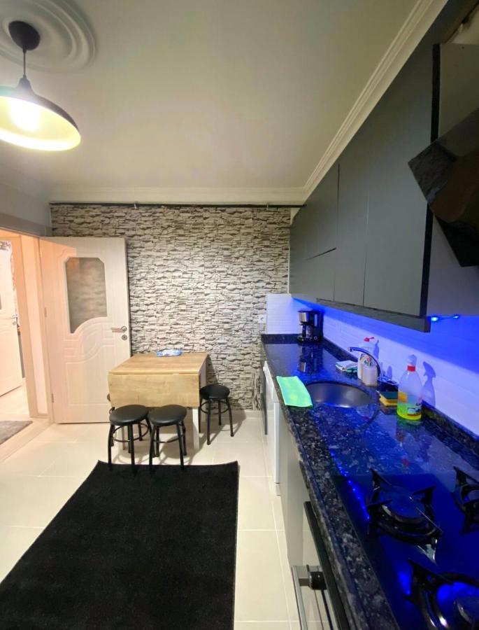 Cozy Big Sisli Apartment , Ac, Modern &For Family,Friendly In Center Estambul Exterior foto